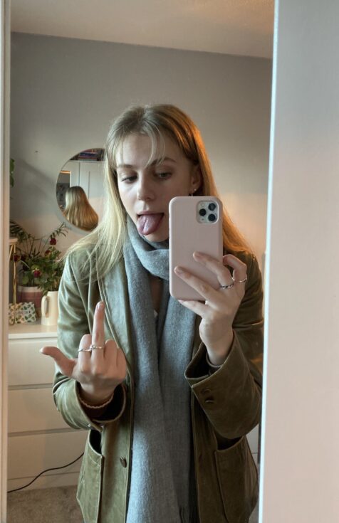 opasna devojka