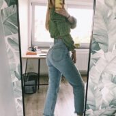 lepa mlada ok devojka