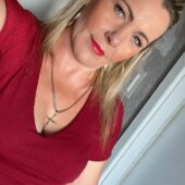 starija traži pametnog