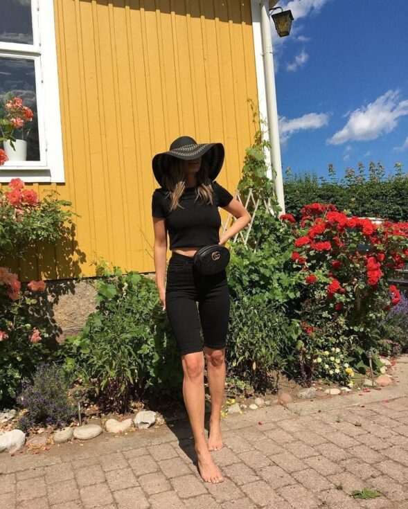 lepa i traži nasmejane