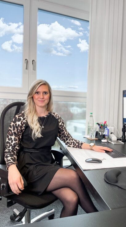 sekretarica ambiciozna