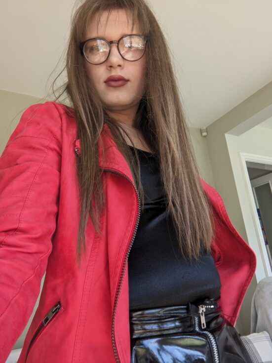 lijepa trans brineta