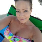 Lena - lijepa i sama