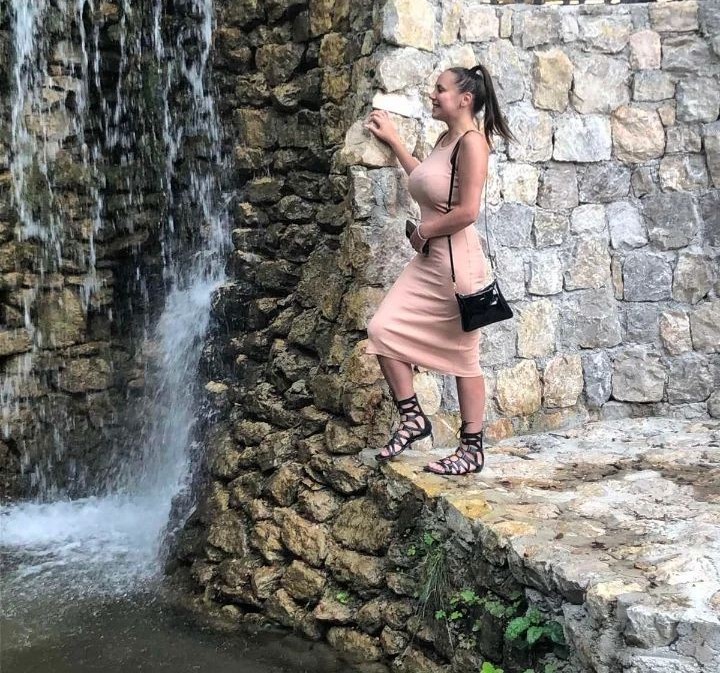 traži dečka očajno