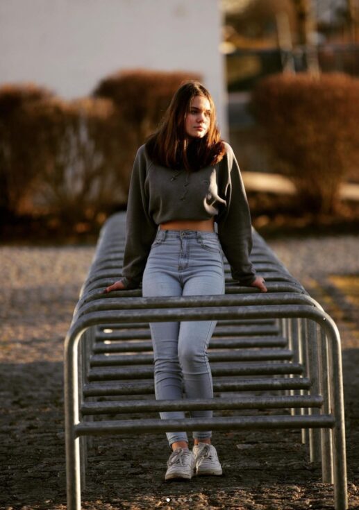 mlada i jako stidljiva