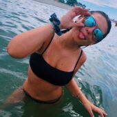 Decko, treba ti devojka