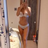 Zatvori oci i oseti me....