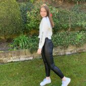 slobodna zabavna devojka