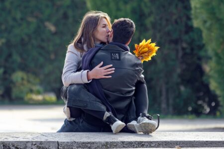 ona trazi njega hot seksi